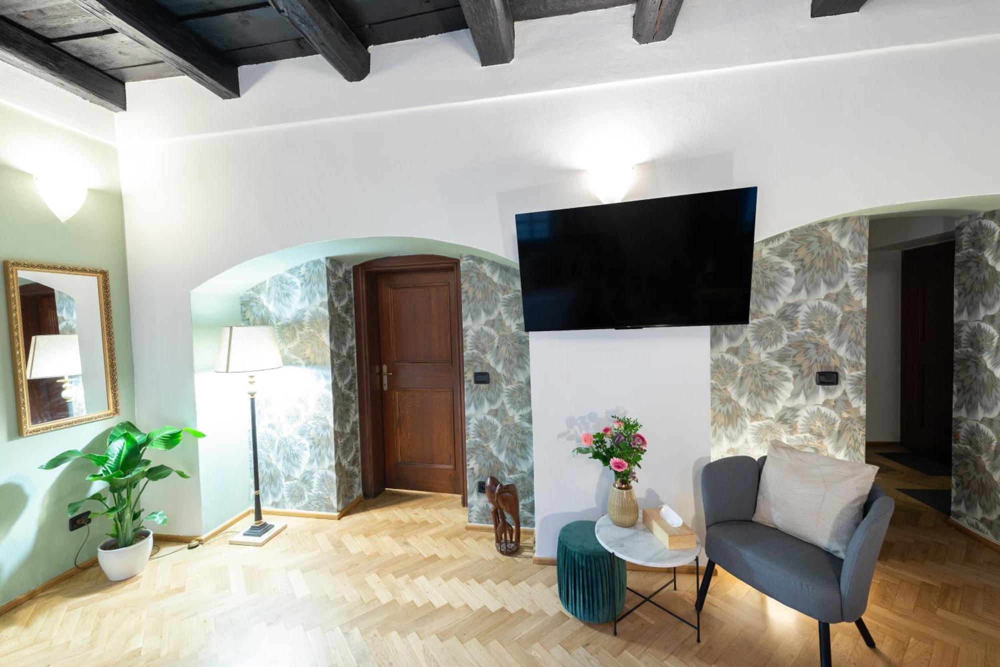 Apartment Adam's - Great Price & Location Prag